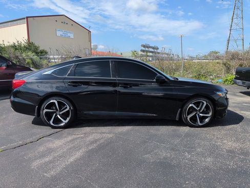 Used 2019 Honda Accord Sport image 7