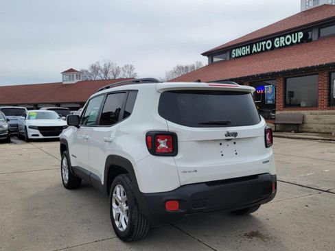 Used 2017 Jeep Renegade Latitude w/ Cold Weather Group image 19