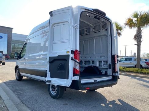 New 2025 Ford Transit 250 148 High Roof image 9