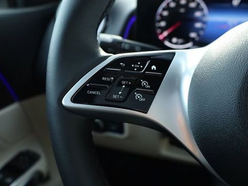 New 2026 Mercedes-Benz GLB 250 GLB 250 image 13