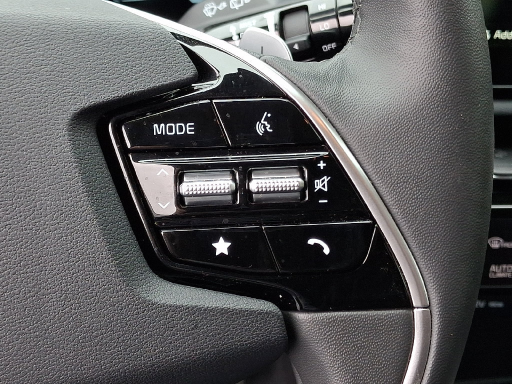 Certified 2025 Kia Niro EX w/ EX Cold Weather Package FWD image 23
