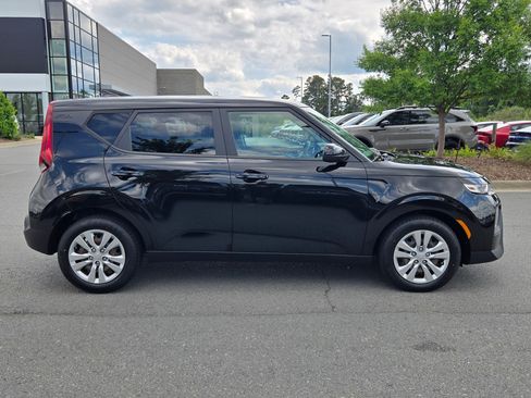 Used 2021 Kia Soul LX FWD image 8
