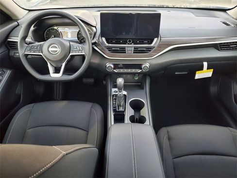 New 2025 Nissan Altima 2.5 SV w/ SV Special Edition Package image 6