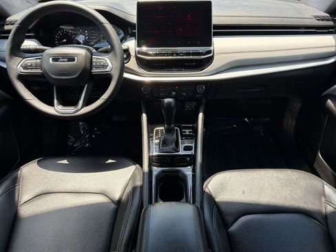 Used 2025 Jeep Compass Limited AWD/4WD image 14