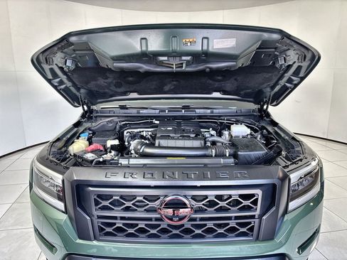 Used 2023 Nissan Frontier PRO-4X w/ Pro Convenience Package AWD/4WD image 17
