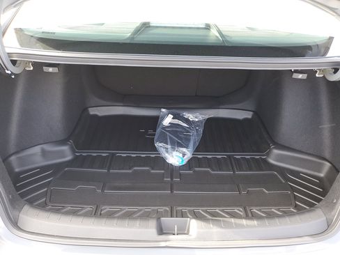 Used 2025 Honda Civic Sport Touring image 6