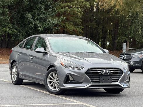 Used 2018 Hyundai Sonata SE FWD image 3
