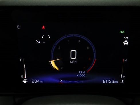 Certified 2024 Chevrolet TrailBlazer LT w/ Driver Confidence Package image 8