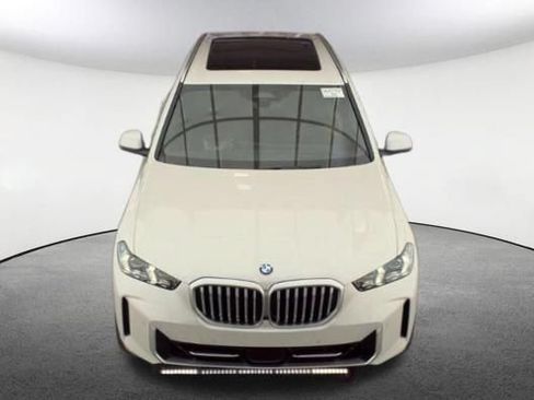 Used 2025 BMW X5 xDrive40i w/ Climate Comfort Package AWD/4WD image 2