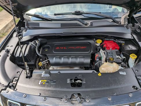 Used 2019 Jeep Compass Limited AWD/4WD image 18