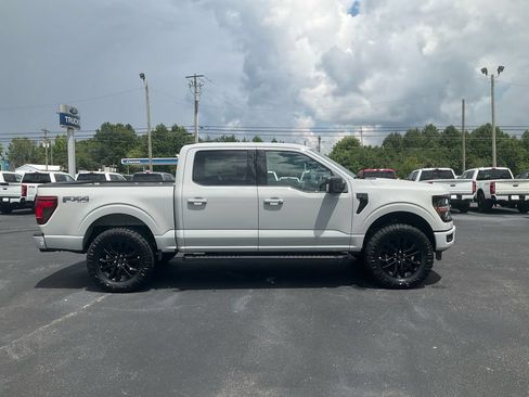 New 2026 Ford F150 XLT w/ Equipment Group 302A MID AWD/4WD image 4