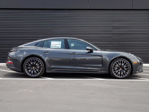 New 2026 Porsche Panamera RWD image 8