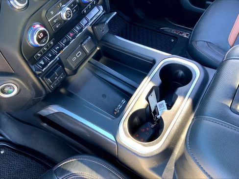 Used 2021 GMC Sierra 2500 AT4 w/ AT4 Premium Plus Package image 15