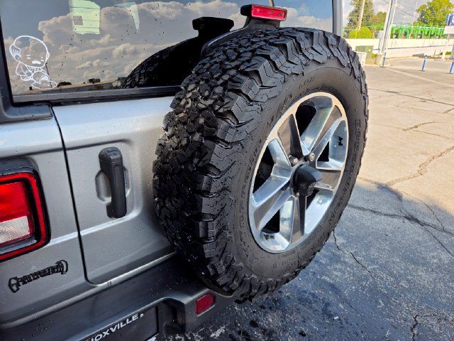 Used 2021 Jeep Wrangler Unlimited Sahara w/ Cold Weather Group AWD/4WD image 37