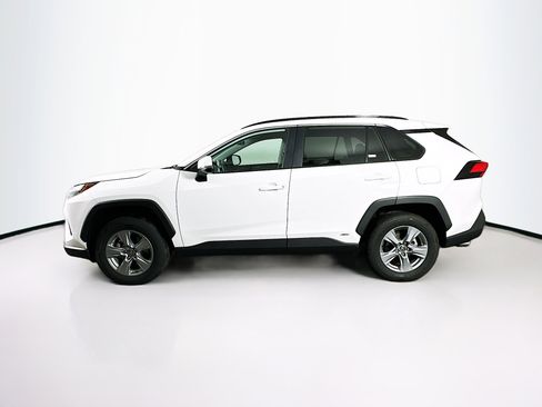 Used 2025 Toyota RAV4 XLE image 4