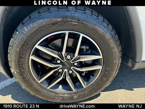 Used 2021 Jeep Grand Cherokee Trailhawk w/ Trailhawk Luxury Group AWD/4WD image 27