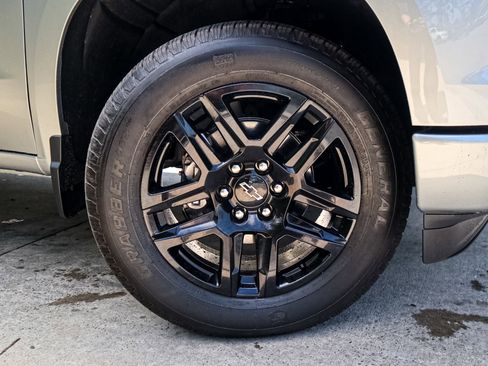 Used 2026 Chevrolet Silverado 1500 Custom image 13