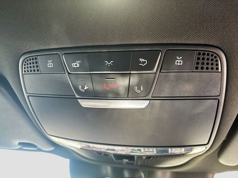 Used 2018 Mercedes-Benz GLC 300 w/ Multimedia Package image 29