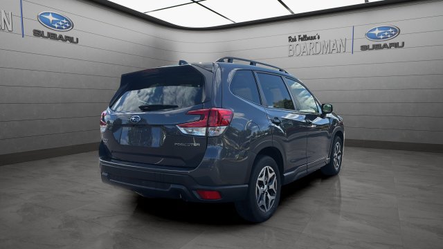 Used 2024 Subaru Forester Premium AWD/4WD image 5