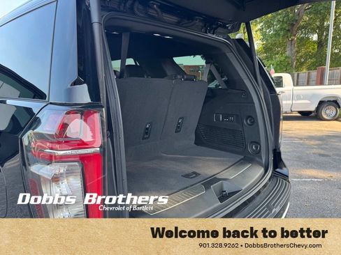 Certified 2022 Chevrolet Tahoe Z71 w/ Luxury Package AWD/4WD image 39
