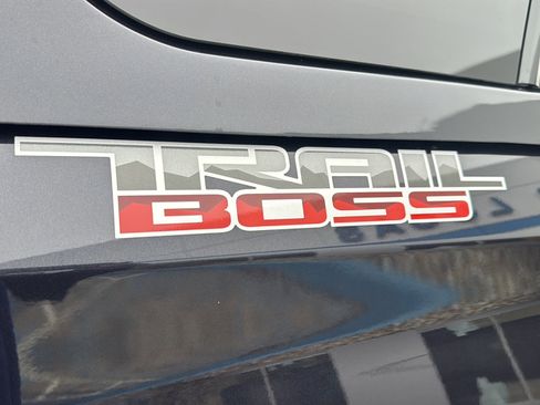 Used 2022 Chevrolet Silverado 1500 Custom Trail Boss image 47