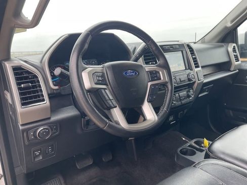 Used 2017 Ford F150 Lariat image 11