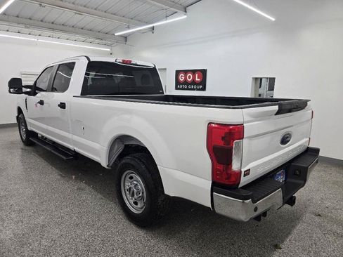 Used 2019 Ford F250 XL w/ Power Equipment Group RWD image 5