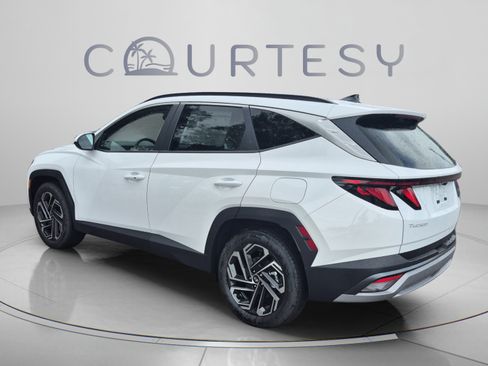 New 2026 Hyundai Tucson SEL Plus FWD image 3