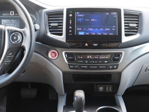 Used 2016 Honda Pilot EX image 16