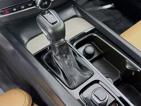 Used 2019 Volvo XC60 T5 Inscription image 20