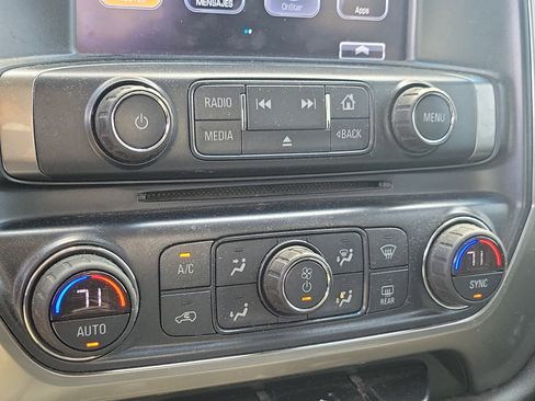 Used 2018 Chevrolet Silverado 1500 LT w/ All Star Edition image 28