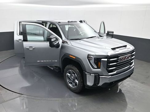 New 2026 GMC Sierra 2500 SLE w/ SLE Value Package; image 29