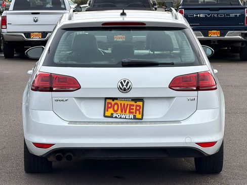 Used 2016 Volkswagen Golf Limited Edition image 5