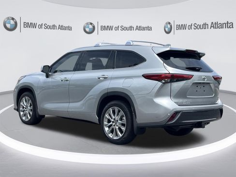 Used 2023 Toyota Highlander Limited AWD/4WD image 26