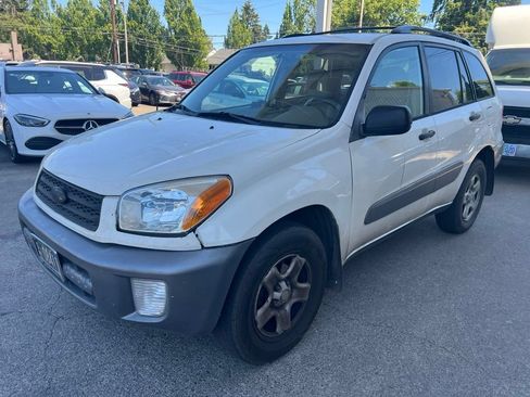 Used 2003 Toyota RAV4 2WD image 2