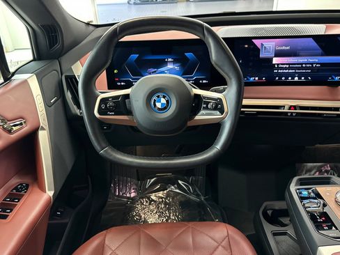 Certified 2024 BMW iX xDrive50 w/ Premium Package AWD/4WD image 29