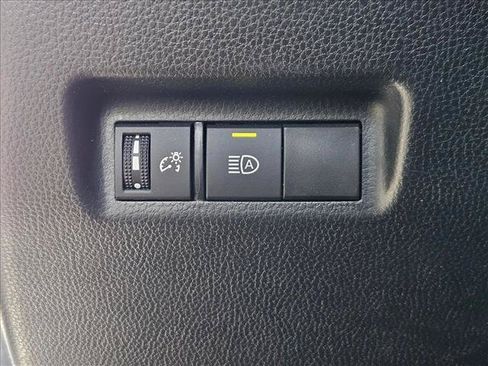 Used 2023 Toyota RAV4 XLE AWD/4WD image 13
