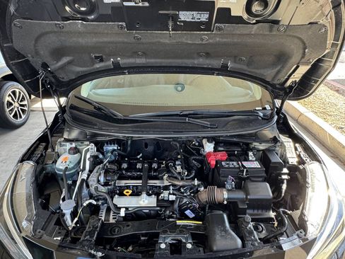 Used 2025 Nissan Versa SV FWD image 31