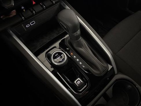 Used 2023 Chevrolet Colorado Trail Boss w/ Technology Package image 51