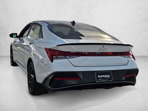 New 2026 Hyundai Elantra SEL Sport Premium image 9