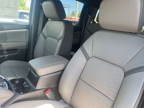 New 2026 Chevrolet Colorado ZR2 w/ Midnight Edition AWD/4WD image 14