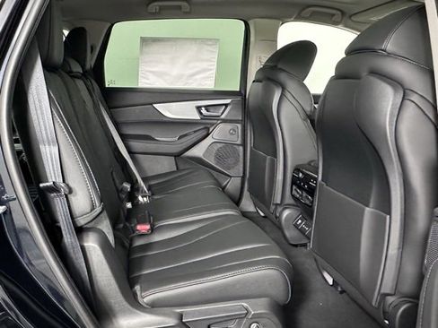 Used 2025 Acura MDX FWD image 29