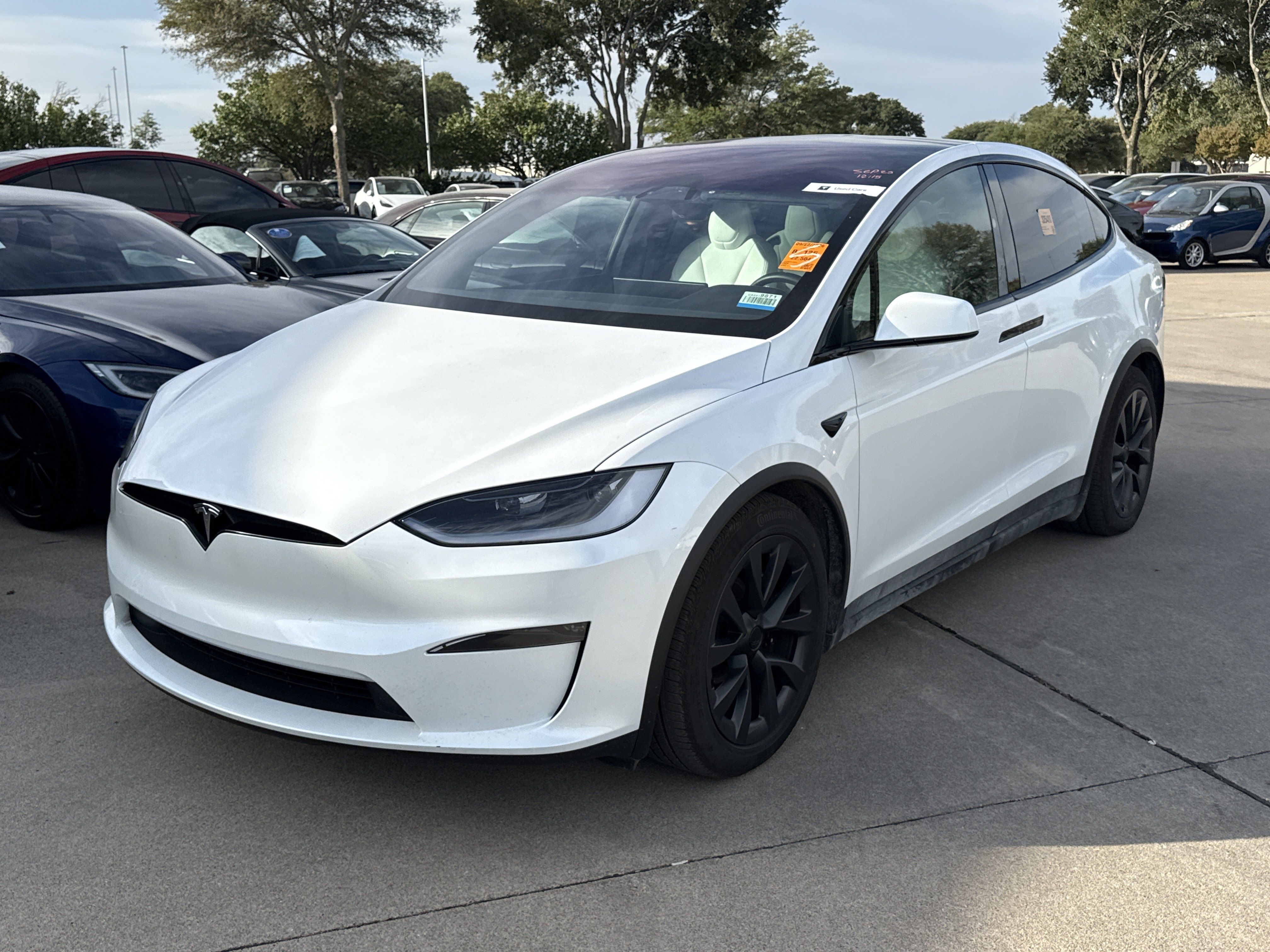 Used 2025 Tesla Model X AWD/4WD image 2