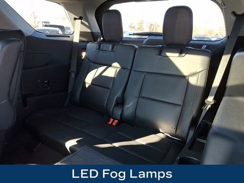 Used 2022 Ford Explorer XLT w/ Equipment Group 202A image 16