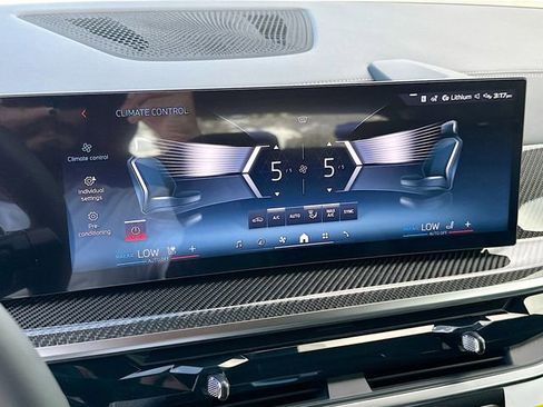 Used 2026 BMW X5 M60i image 13