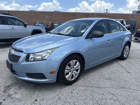Used 2012 Chevrolet Cruze LS w/ Connectivity Package FWD image 7