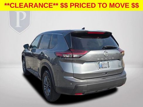 Used 2024 Nissan Rogue S FWD image 9
