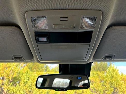 Used 2021 Toyota Tacoma SR5 w/ Trail Edition image 32