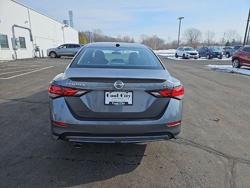 Used 2023 Nissan Sentra SR FWD image 4