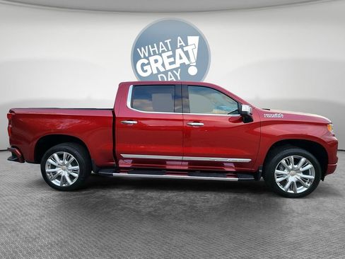 Used 2023 Chevrolet Silverado 1500 High Country AWD/4WD image 2